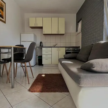 Apartment Apartments Villa Rotim