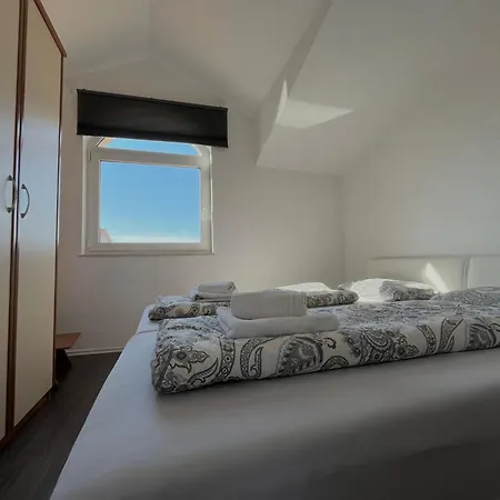 Apartment Apartments Villa Rotim *