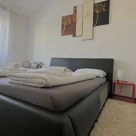 Apartments Villa Rotim *