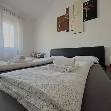 Apartment Apartments Villa Rotim
