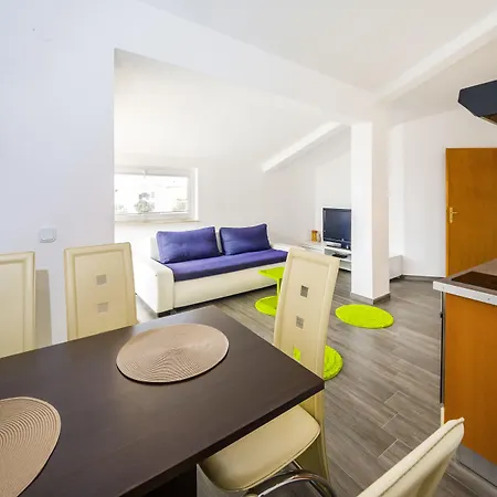 Rotim Apartmán *